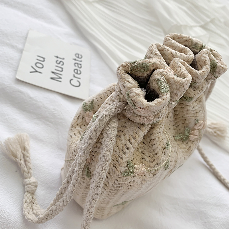 巾着 ボタニカル刺繍ヘリンボーン編み巾着ポーチ