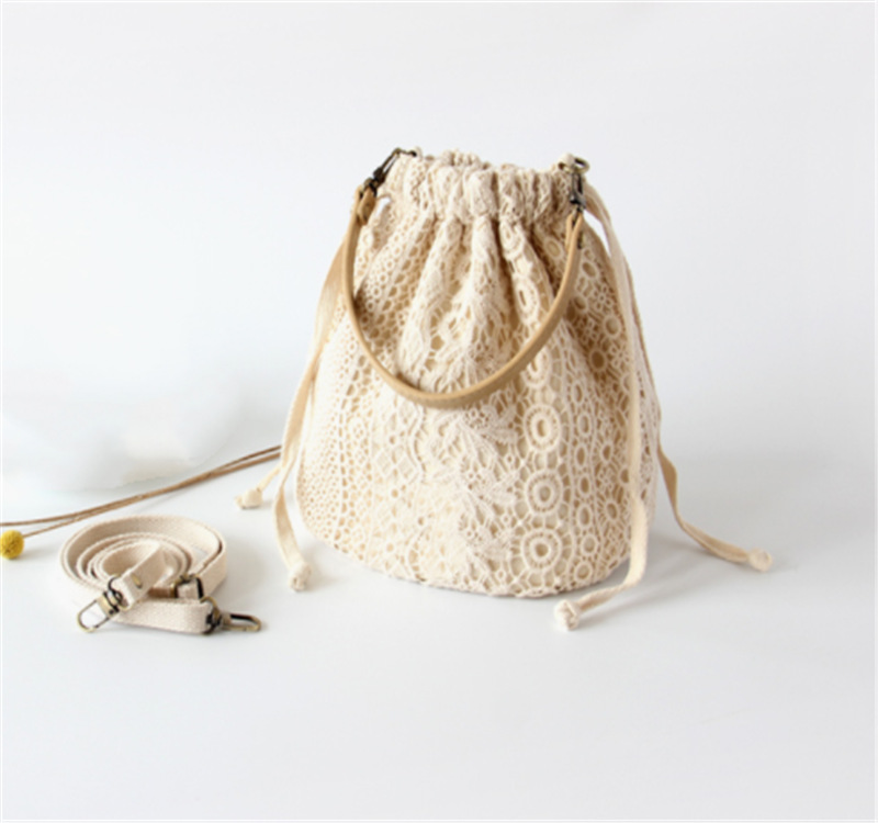 巾着 繊細レース編み巾着ポーチ