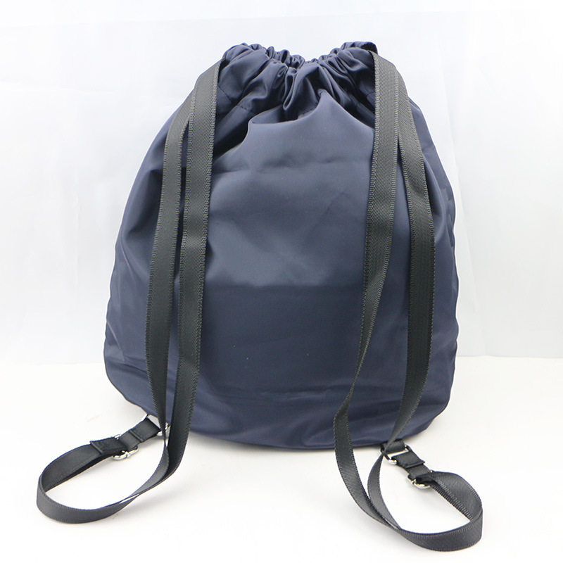 巾着 軽量ナイロン巾着型リュック前ポケット付き