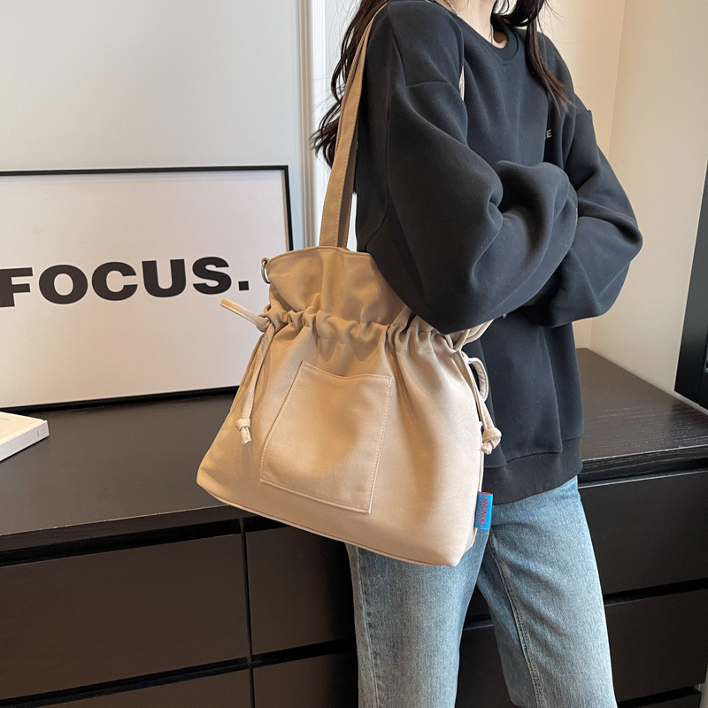 https://fulmo-img-server.com/tsutsumin-bag/56adcd35-b3b4-4368-882b-22084ff84d69.jpg