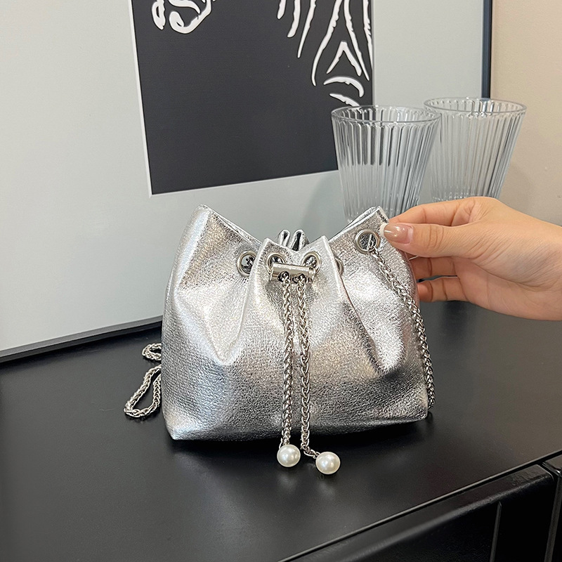 https://fulmo-img-server.com/tsutsumin-bag/5886de7a-f48e-45bc-9aec-9e7bbb3fc0a8.jpg