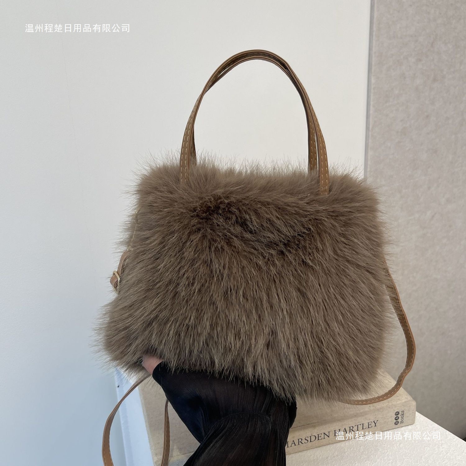 巾着 ふわふわファー巾着ショルダーバッグ