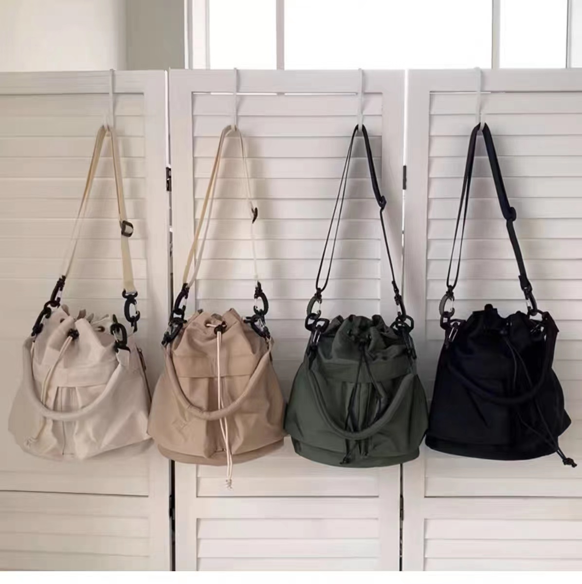 https://fulmo-img-server.com/tsutsumin-bag/5e86833d-3acc-40cc-a061-88e9aa4e5702.jpg
