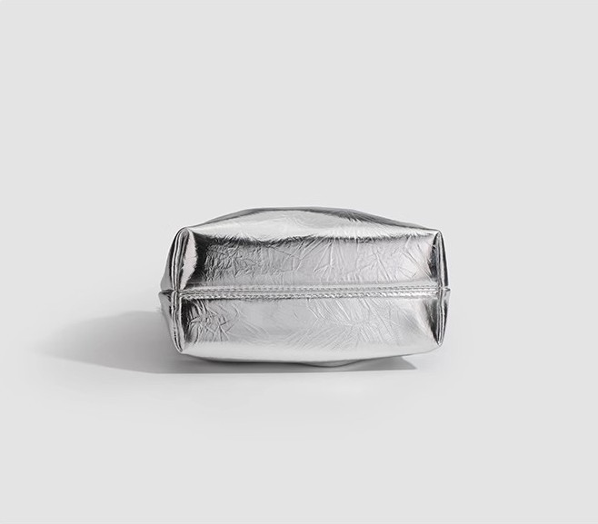 https://fulmo-img-server.com/tsutsumin-bag/5ea602f2-300d-446e-a0ba-9adf1dc734b5.jpg
