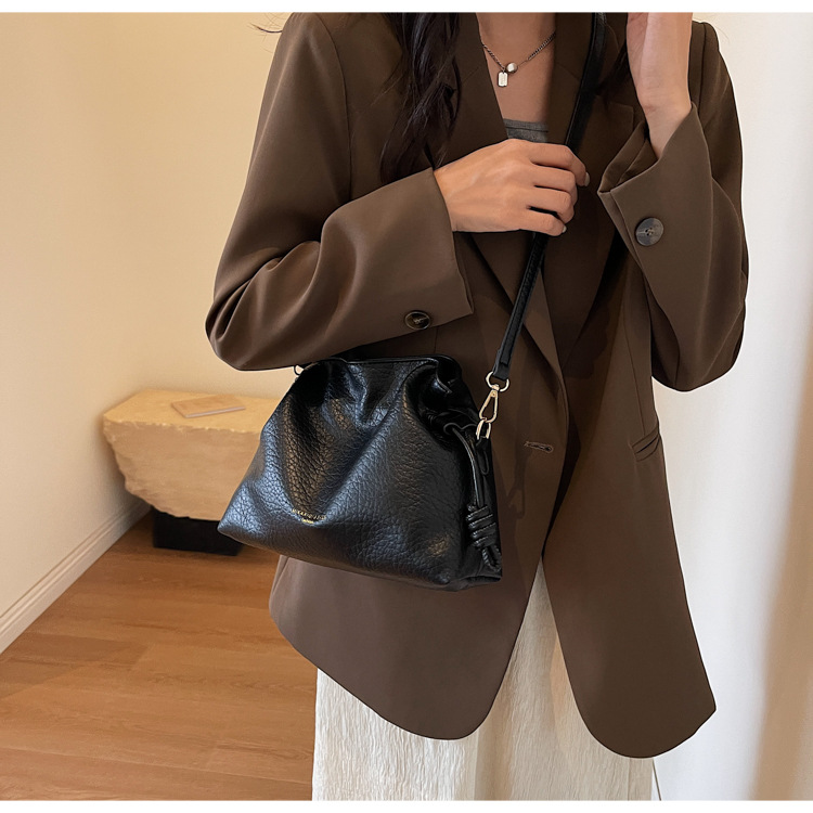 https://fulmo-img-server.com/tsutsumin-bag/5f9a397a-9494-425b-a0b6-d54fe183f3a5.jpg