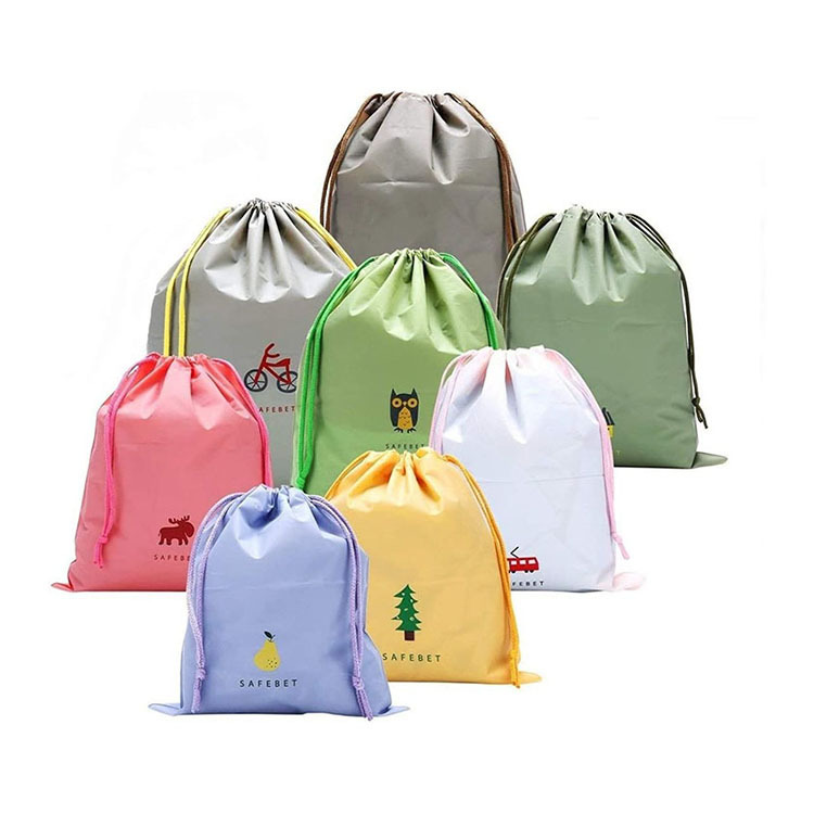 巾着 可愛い動物刺繍入り軽量巾着リュックサック