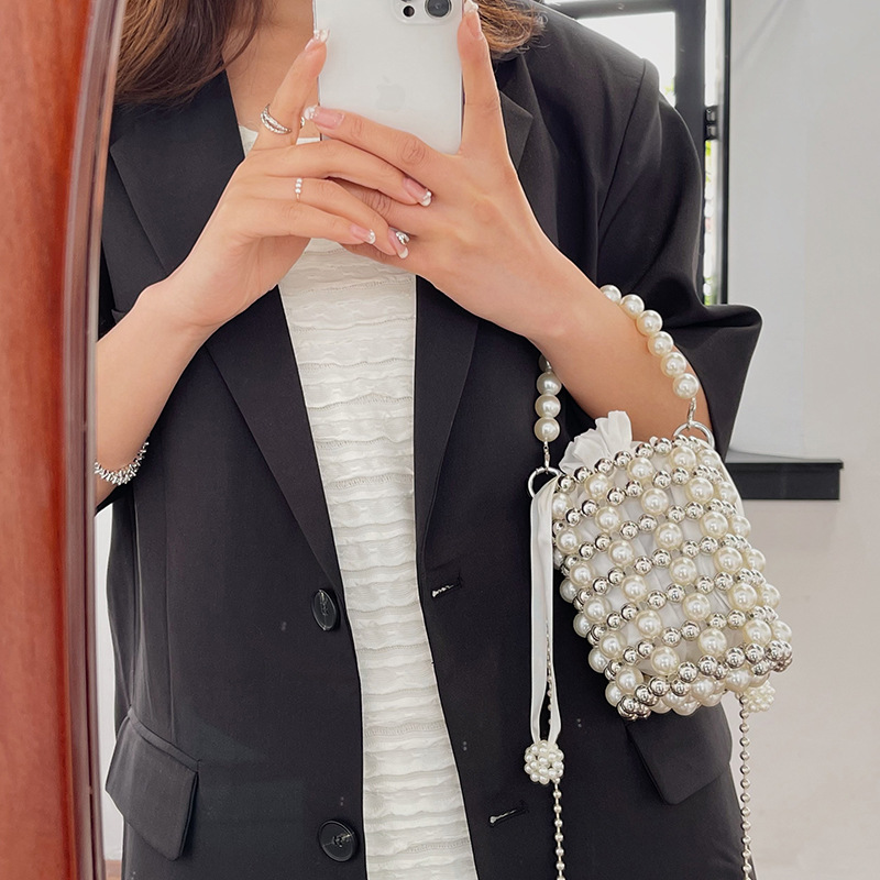 巾着 パール装飾巾着ポーチチェーン付き