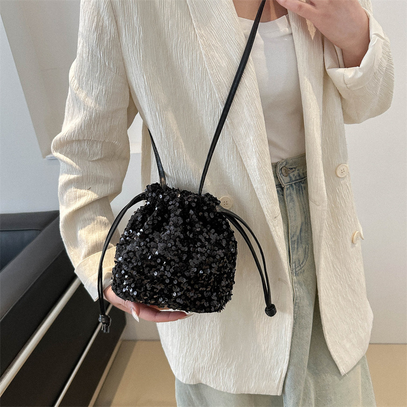 https://fulmo-img-server.com/tsutsumin-bag/6918039f-5c1c-46ed-9cf0-8ba67761ef62.jpg