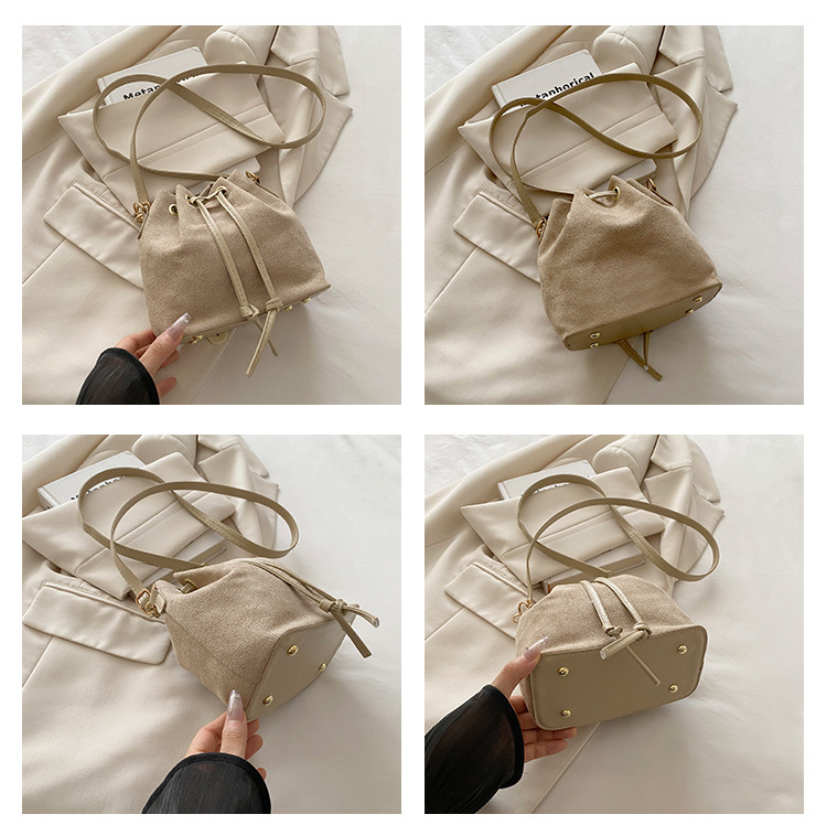 巾着 上品な質感の巾着型ショルダー鞄