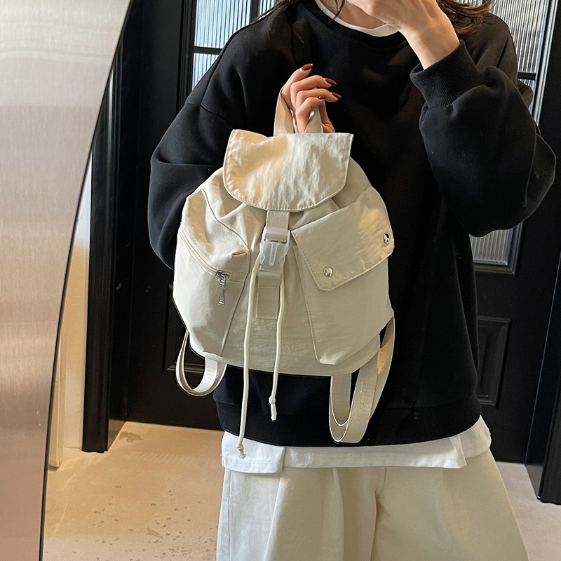 巾着 多機能ポケット付き巾着リュック