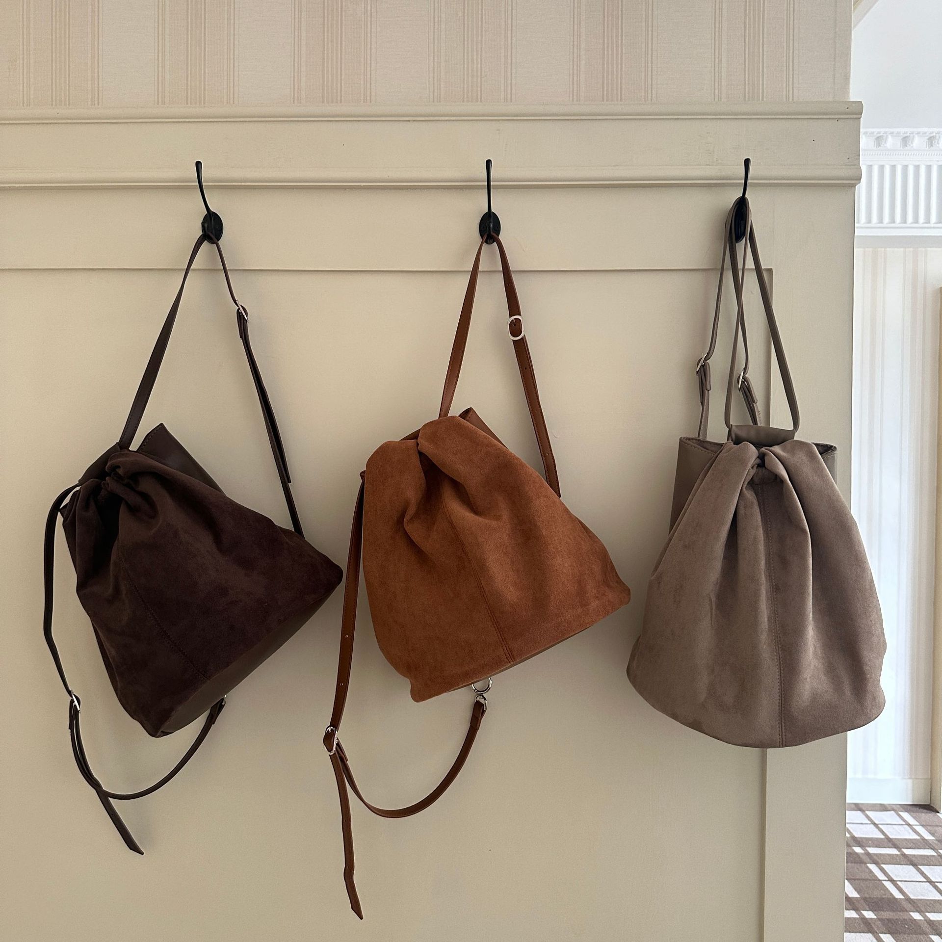 スエード調巾着リュック2way仕様