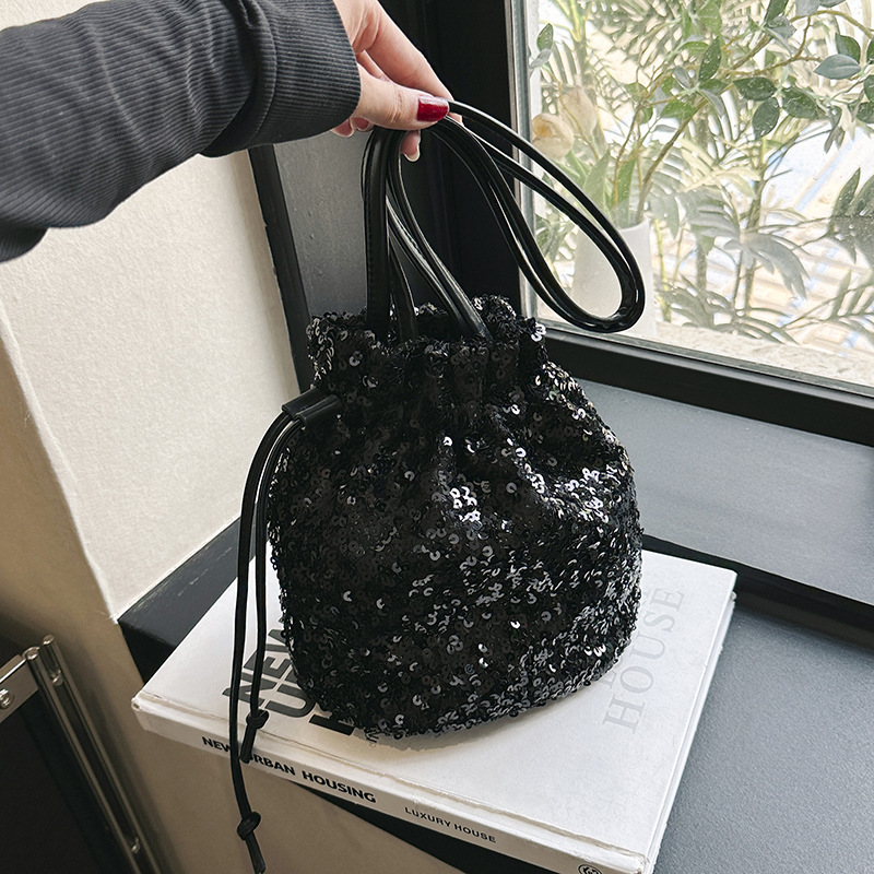 巾着 スパンコール装飾巾着型ショルダー鞄