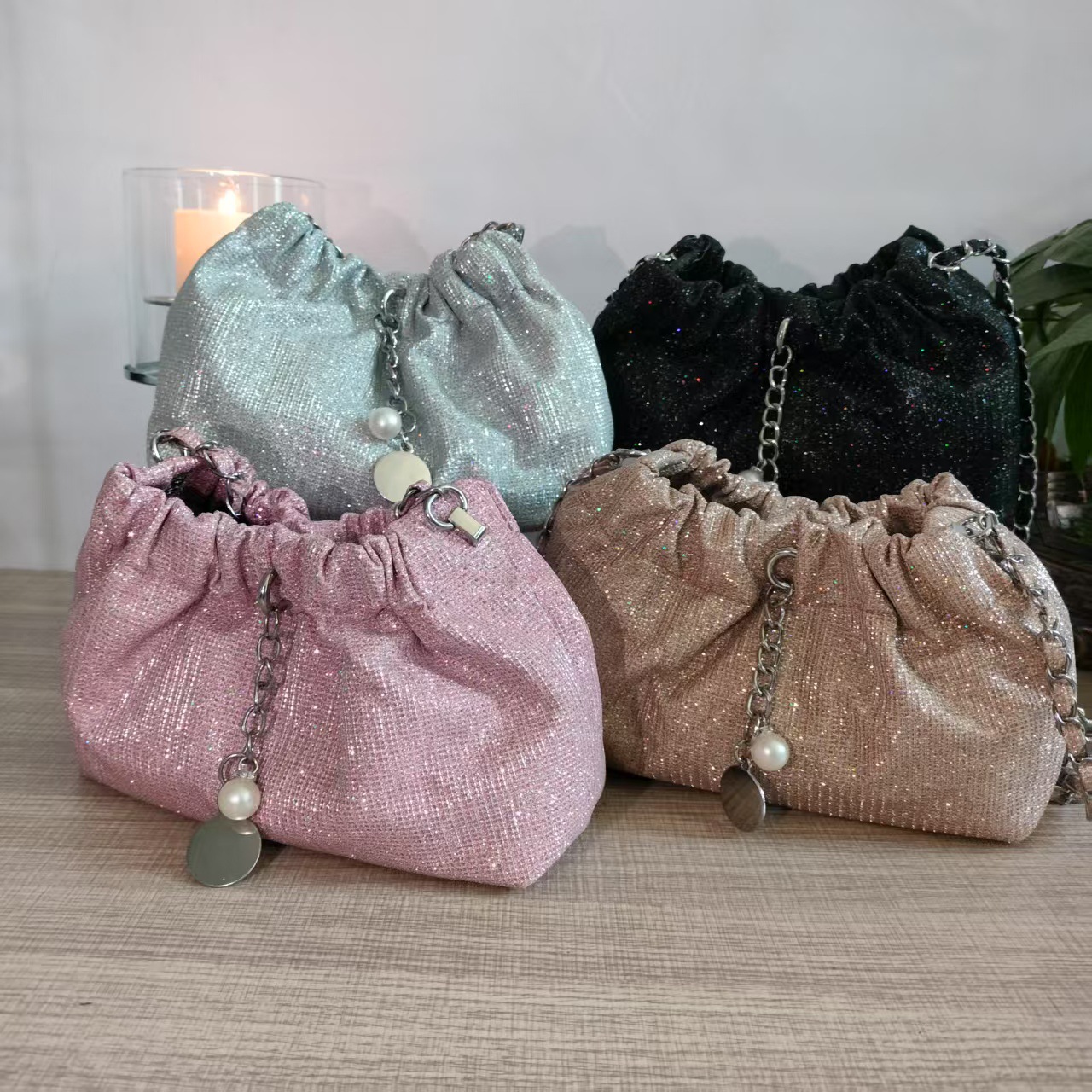 https://fulmo-img-server.com/tsutsumin-bag/73a54876-4cf6-4fed-9892-421f0a2bb27b.jpg