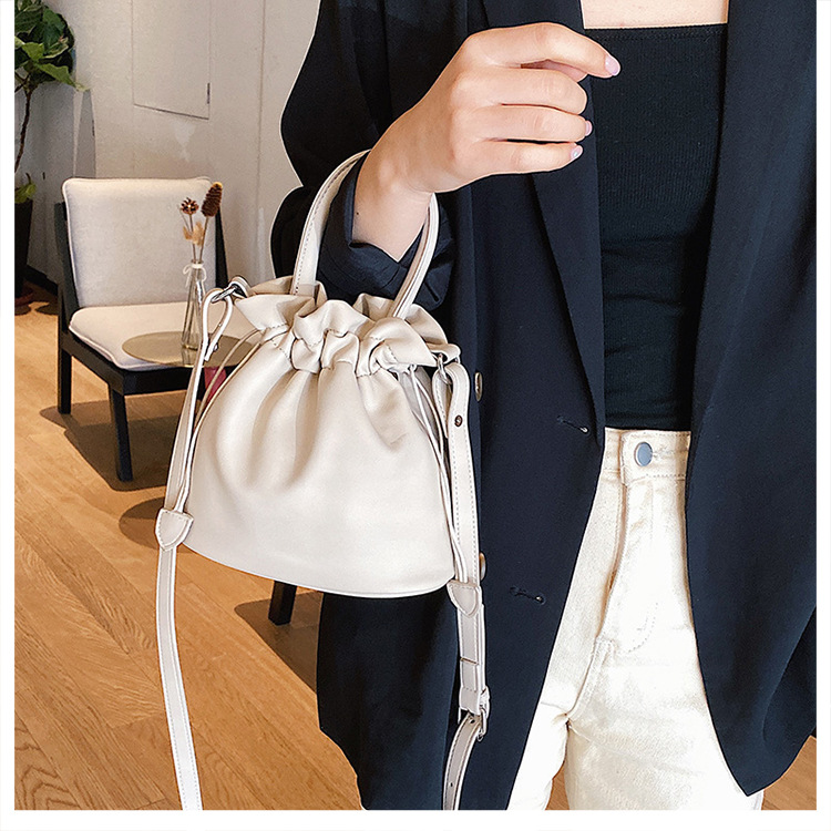 https://fulmo-img-server.com/tsutsumin-bag/7898fb80-4893-47cc-ac81-fe96da9d29b5.jpg