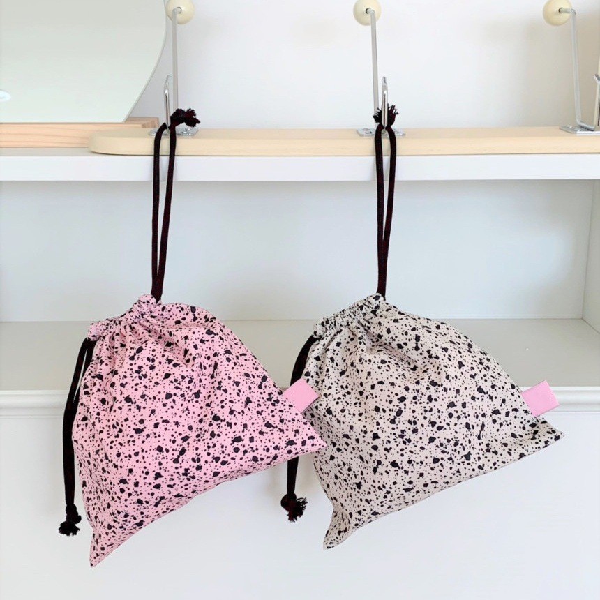 巾着 リボン模様の可愛らしい巾着ポーチ二点組