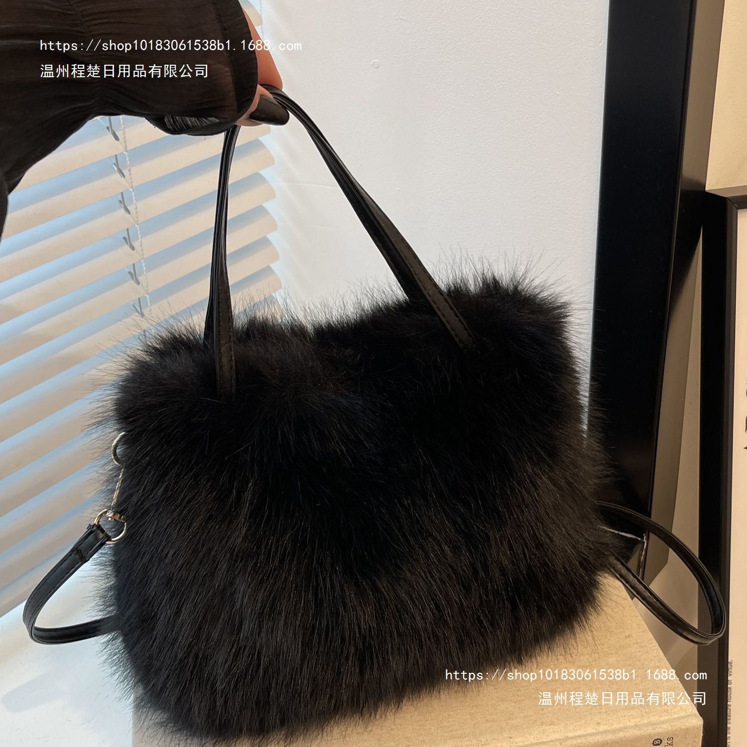 巾着 ふわふわファー巾着ショルダーバッグ