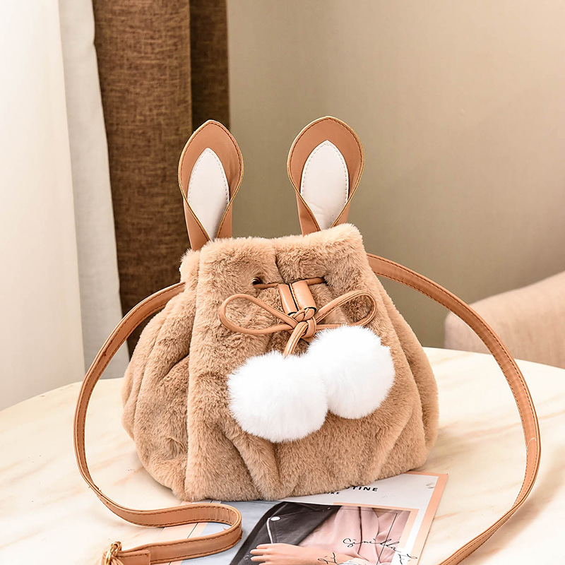 巾着 うさぎ耳ふわふわファー巾着ショルダーかばん