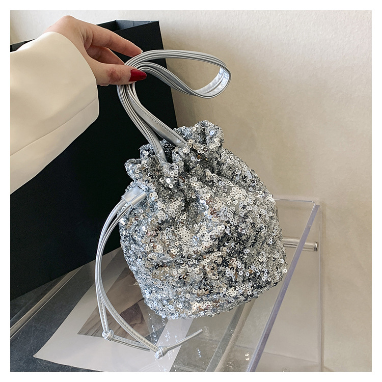巾着 スパンコール装飾巾着型ショルダー鞄
