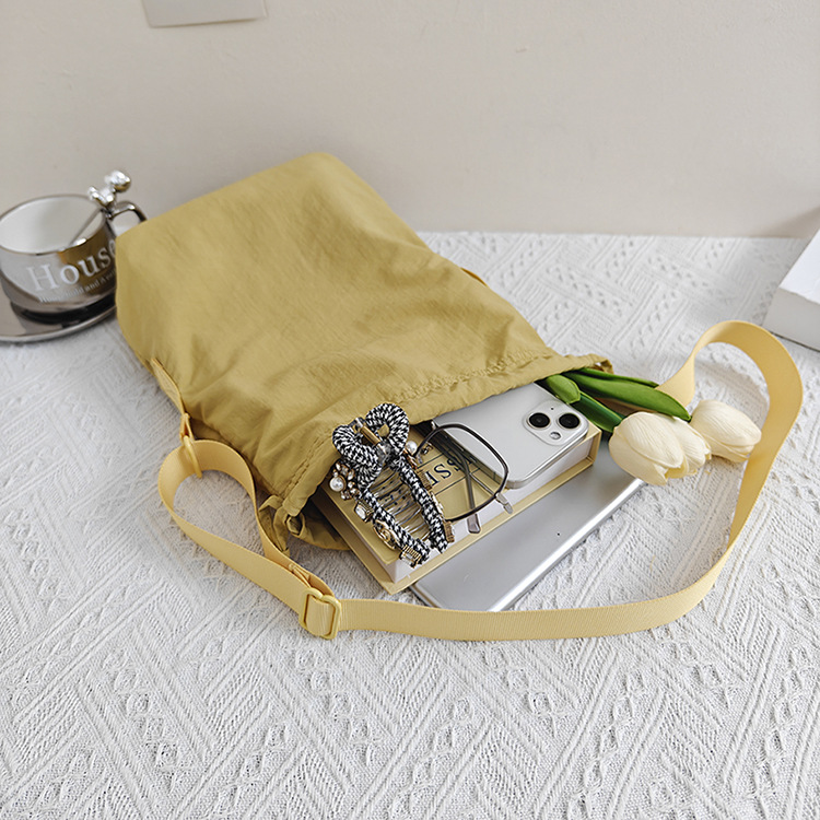 巾着 しっかり収納巾着型ショルダーかばん