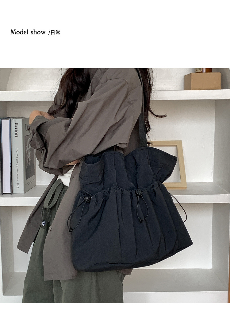 https://fulmo-img-server.com/tsutsumin-bag/a22977ee-dda9-4db6-8ac9-3e1fbba0dd53.jpg