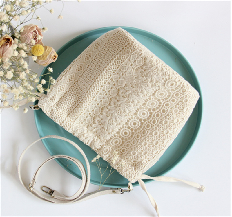 巾着 繊細レース編み巾着ポーチ