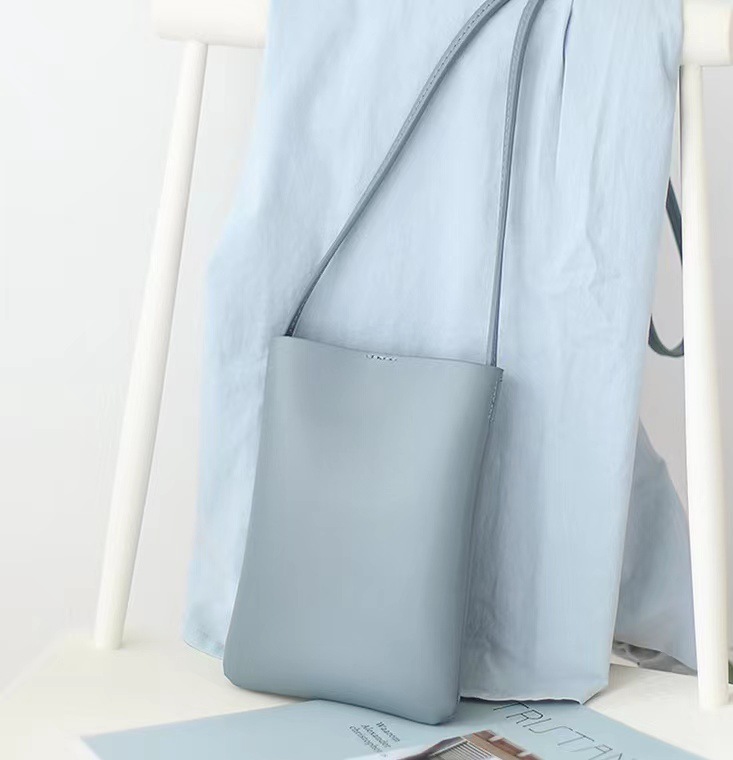 https://fulmo-img-server.com/tsutsumin-bag/a81aaa9a-dd97-469a-84c2-c6608ac58fb1.jpg