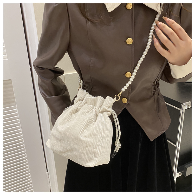 巾着 プリーツ風巾着型ショルダーバッグ