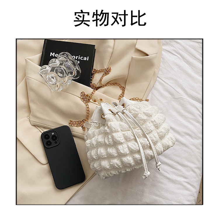 巾着 フリル装飾巾着型ショルダー鞄