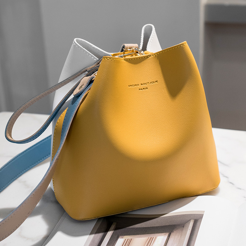 巾着 上品な本革巾着型ショルダーバッグ