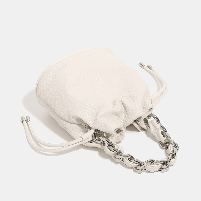 https://fulmo-img-server.com/tsutsumin-bag/b7090676-4709-4f1d-a4fa-3e21f4f65e81.jpg