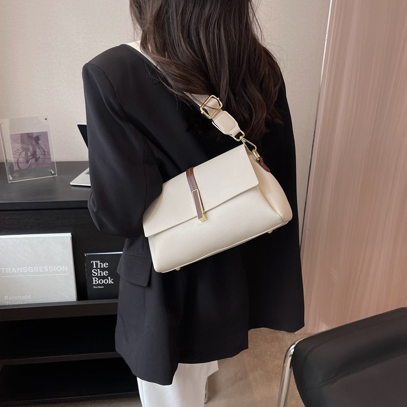 https://fulmo-img-server.com/tsutsumin-bag/ba602f0a-fef4-492d-a614-a5bad819f782.jpg