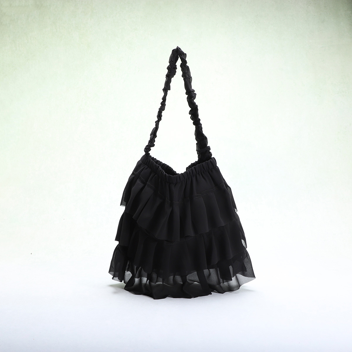 https://fulmo-img-server.com/tsutsumin-bag/c0c706eb-e446-445a-a0d4-64b6ca7cecf6.jpg