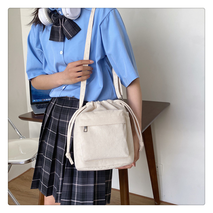 https://fulmo-img-server.com/tsutsumin-bag/c0e3cfb2-9b22-4d3a-a046-0af68335b35d.jpg