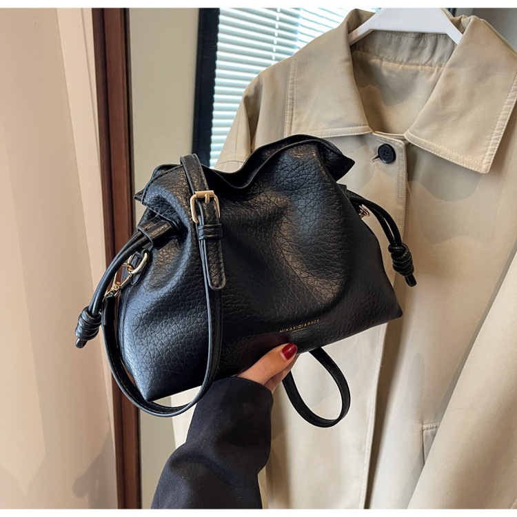 https://fulmo-img-server.com/tsutsumin-bag/c2380eeb-bea9-4bbd-abf7-115d1289869d.jpg