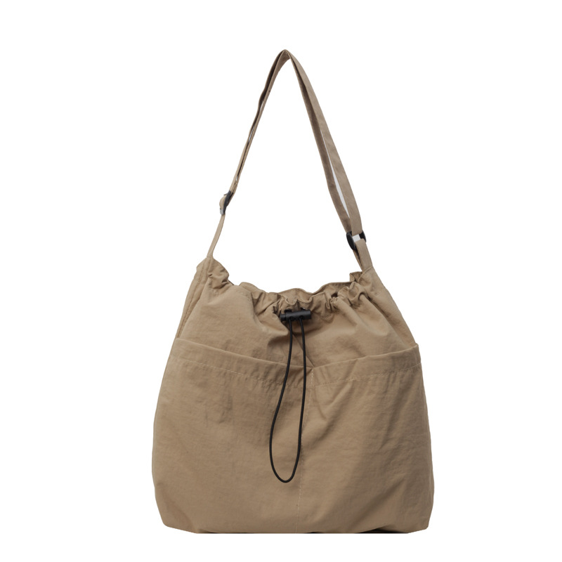 https://fulmo-img-server.com/tsutsumin-bag/c258d3bd-1601-46b2-8553-a4f8460fa788.jpg