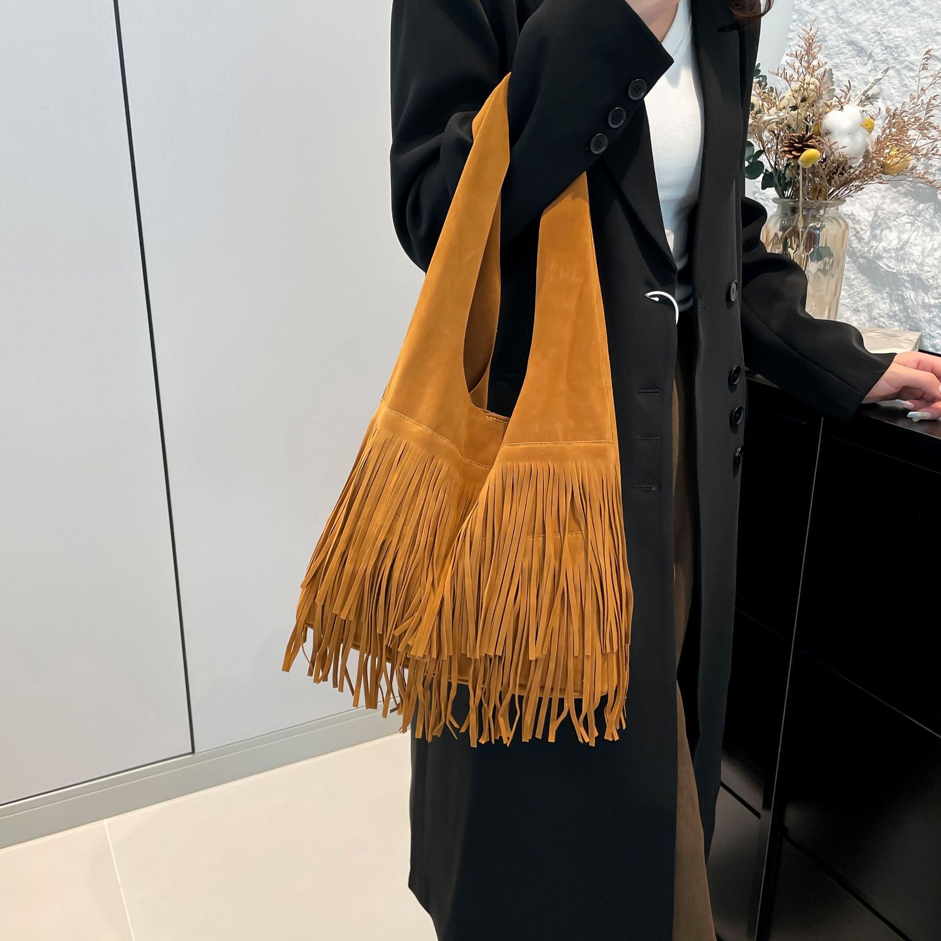 https://fulmo-img-server.com/tsutsumin-bag/c79daa91-6717-4022-a2cd-5f81b87780a9.jpg