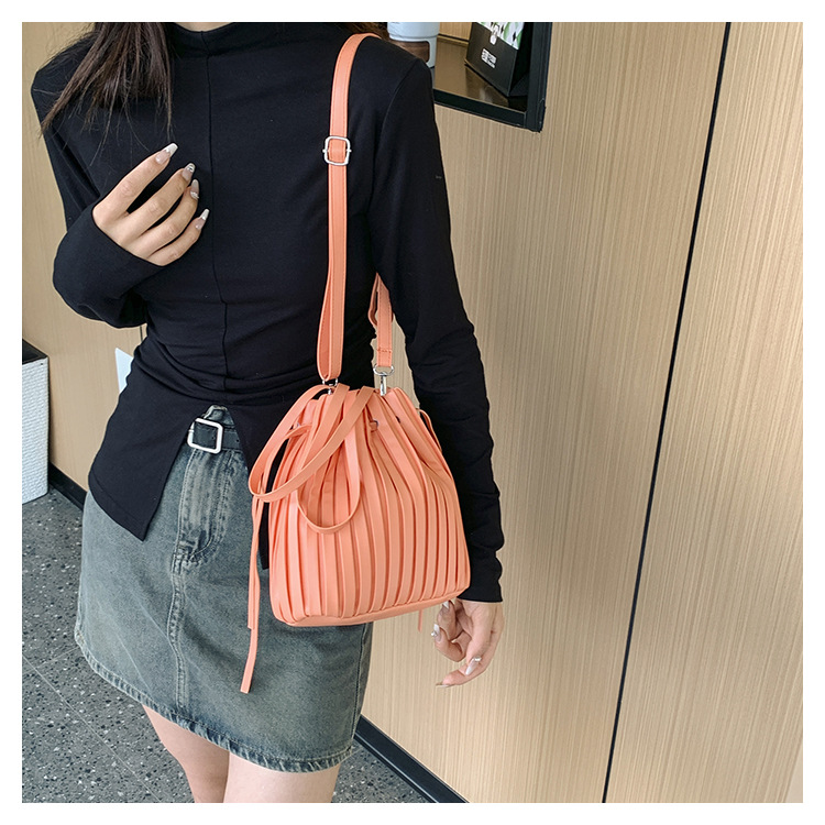 https://fulmo-img-server.com/tsutsumin-bag/ce2f2ccf-f1be-4db9-99c5-75e09b3924cf.jpg