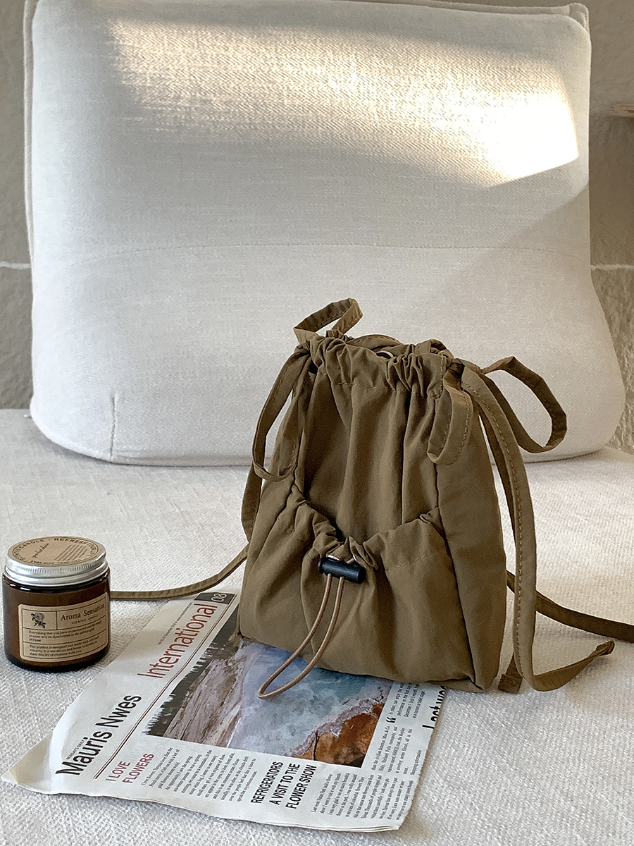 巾着デザイン紐調節ショルダーバッグ