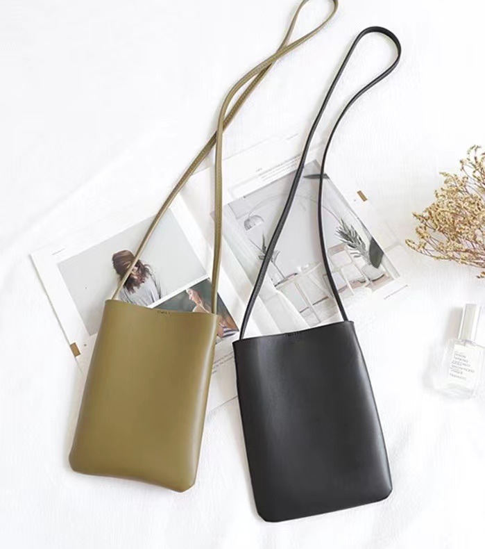 https://fulmo-img-server.com/tsutsumin-bag/d435e5de-df3a-4f76-85a6-7e84e405ee0c.jpg