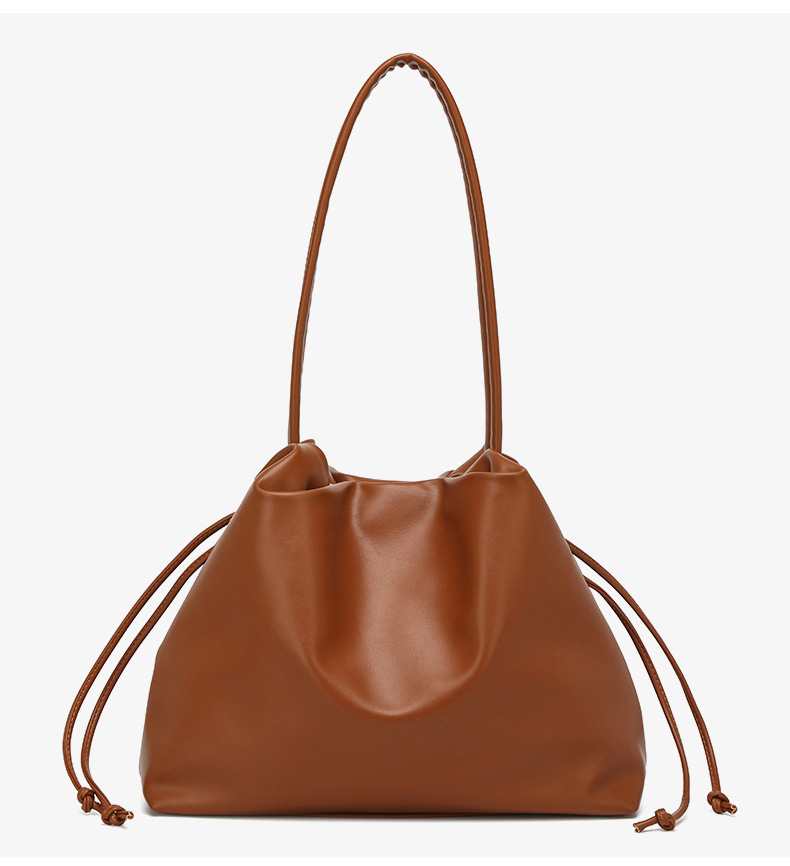 https://fulmo-img-server.com/tsutsumin-bag/d65dbf2c-a93c-4f8f-8165-08310ea5e93b.jpg