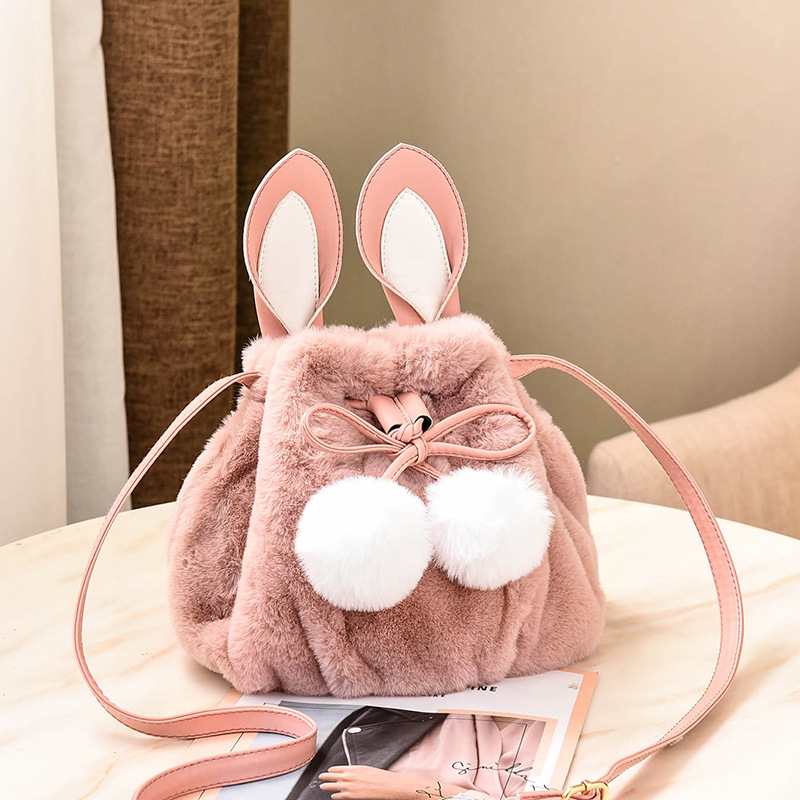 巾着 うさぎ耳ふわふわファー巾着ショルダーかばん