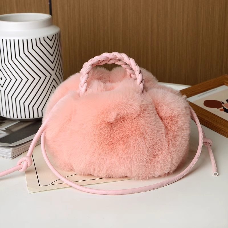巾着 ふわふわファー編み込み取っ手巾着