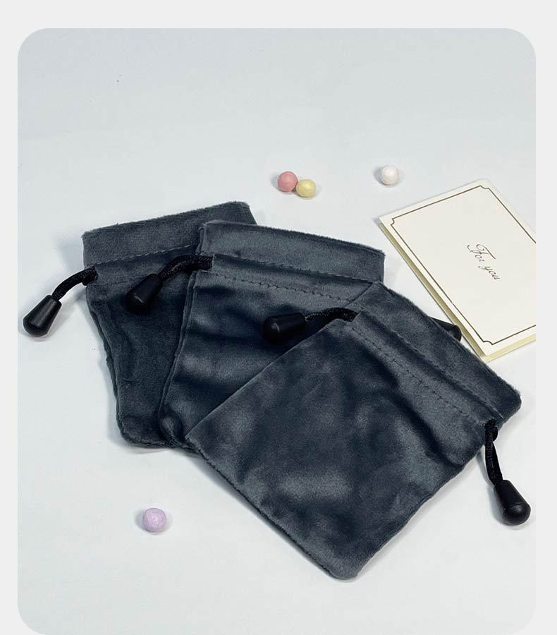 巾着 フリル付きベルベット調巾着ポーチ