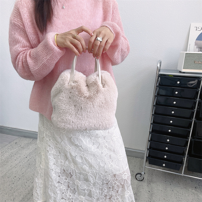 巾着 ふわふわファー巾着トートかばん