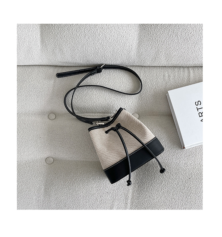 https://fulmo-img-server.com/tsutsumin-bag/f5b153de-3bcf-4b4b-9ae1-5802b7e55c33.jpg