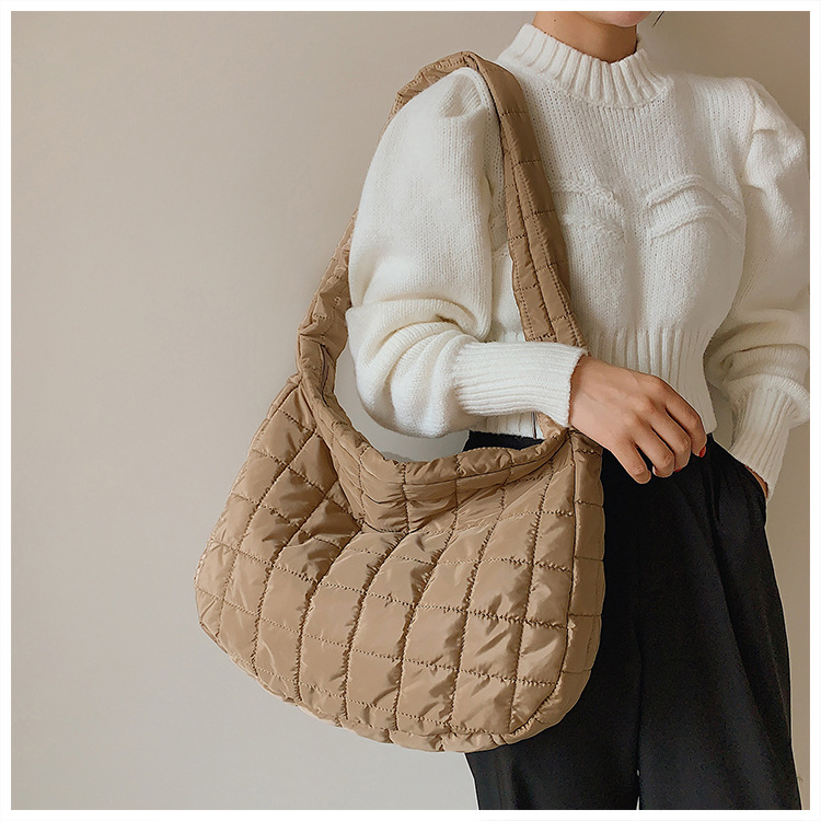 https://fulmo-img-server.com/tsutsumin-bag/f60d83ee-79dc-47e3-9dee-5ead239fa4ed.jpg