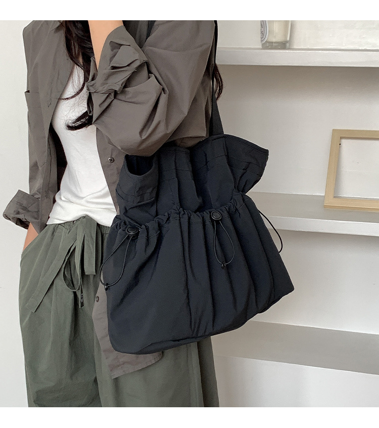 https://fulmo-img-server.com/tsutsumin-bag/f79d3f1f-f341-40d8-8cd9-e1ca8c763d4a.jpg