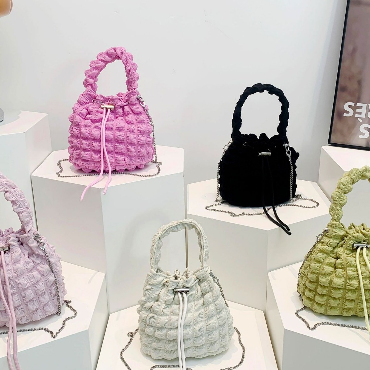 巾着 フリル刺繍レース巾着ショルダーバッグ