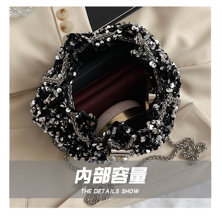 巾着 スパンコール装飾巾着型チェーンショルダーバッグ