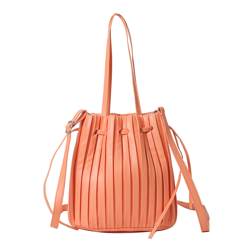 https://fulmo-img-server.com/tsutsumin-bag/fb479a05-4738-496a-83f8-feba097bd79c.jpg